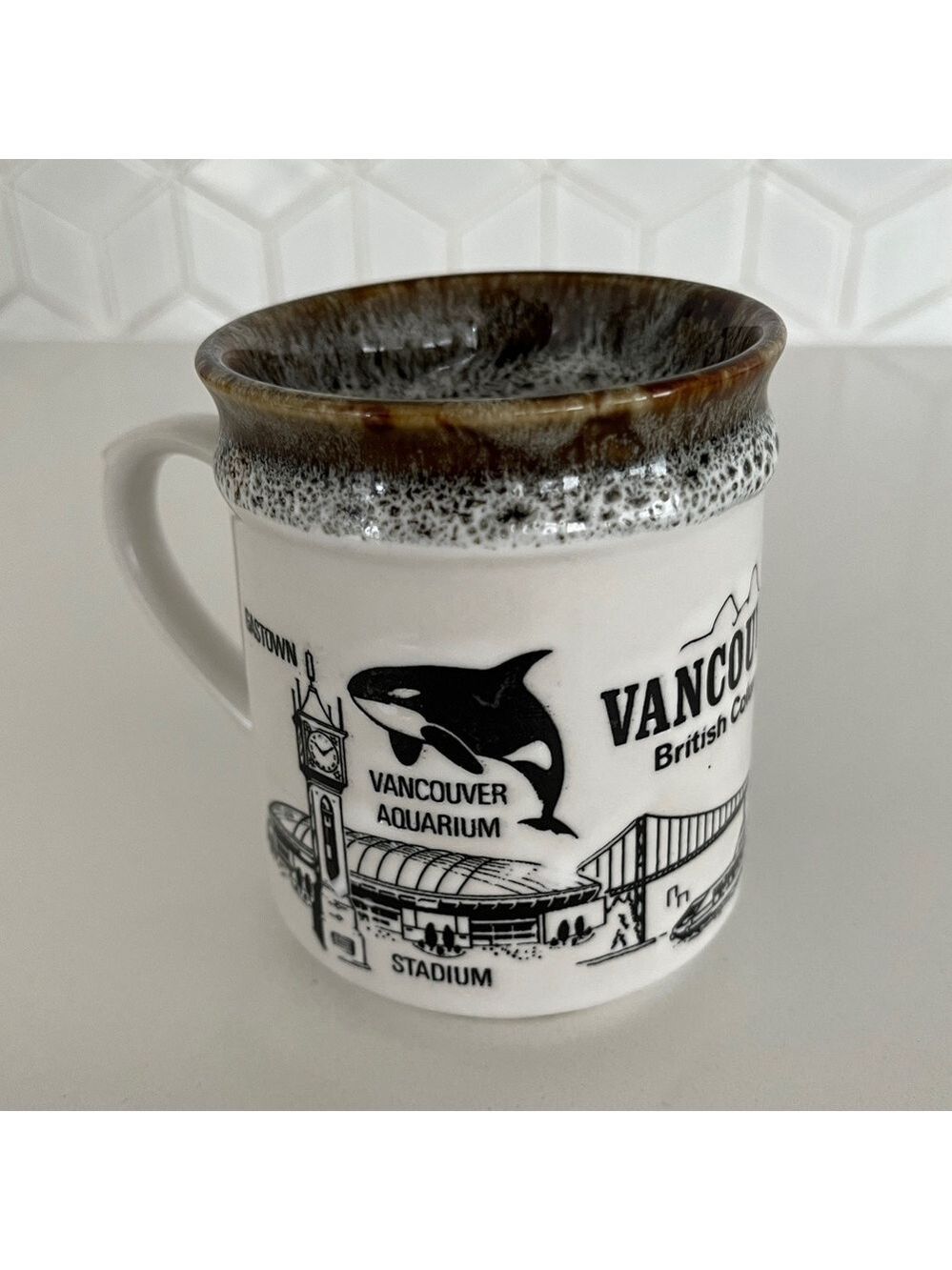 VINTAGE Vancouver BC Landmarks Orca Bridges Coffee Tea Mug Made Japan Souvenir